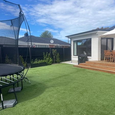 Private, Family-Friendly Home, 4Br By Airport & Free Parking Christchurch Luaran gambar