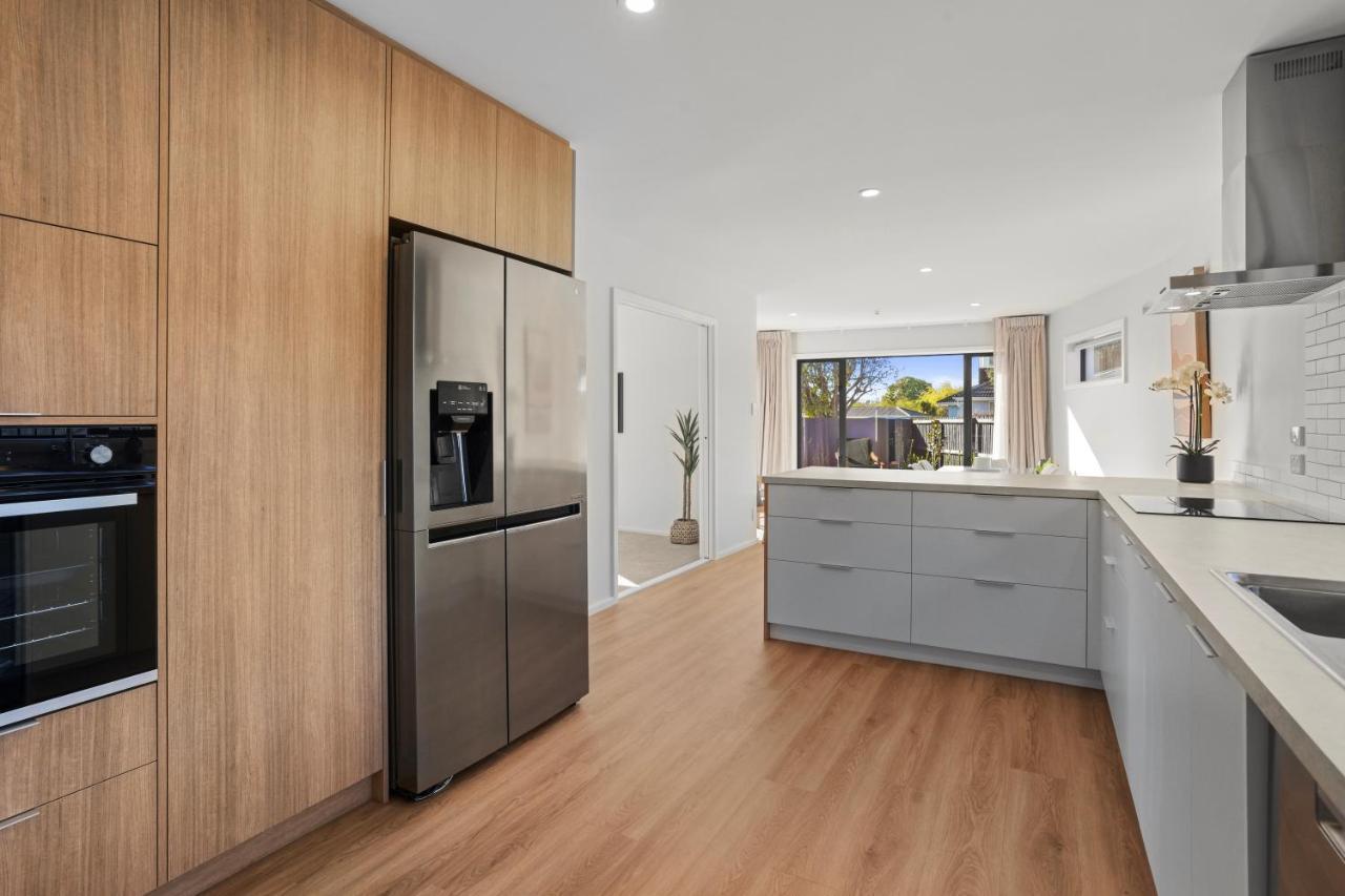 Private, Family-Friendly Home, 4Br By Airport & Free Parking Christchurch Luaran gambar