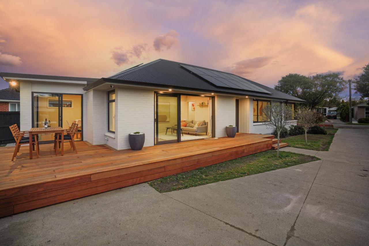 Private, Family-Friendly Home, 4Br By Airport & Free Parking Christchurch Luaran gambar