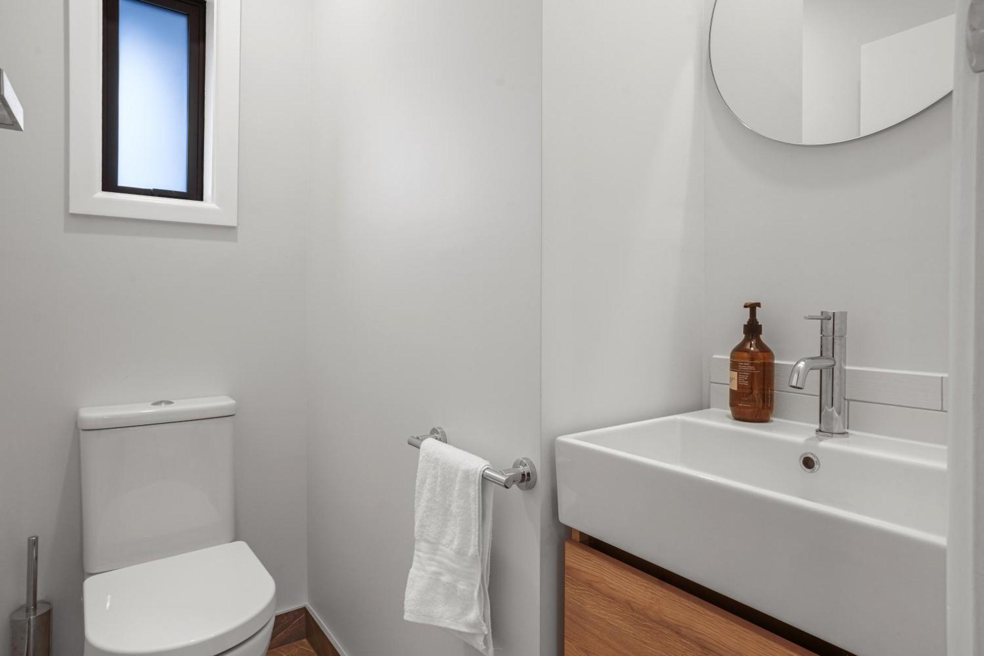 Private, Family-Friendly Home, 4Br By Airport & Free Parking Christchurch Luaran gambar